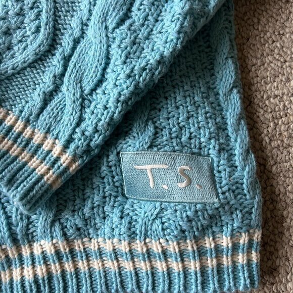 Swiftie 1989 TV Taylor's Version Blue Cardigan M/L - Cozy & Collectible! - Picture 3 of 10